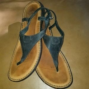 Womens UGG thong sandals with straps size 10